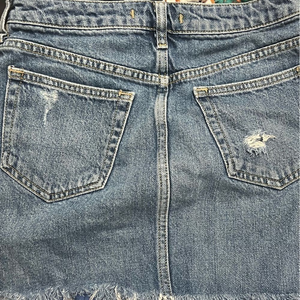 Free People We The Free Harvey
Distressed Blue Denim Jean Mini Skirt 26 - Picture 2 of 14
